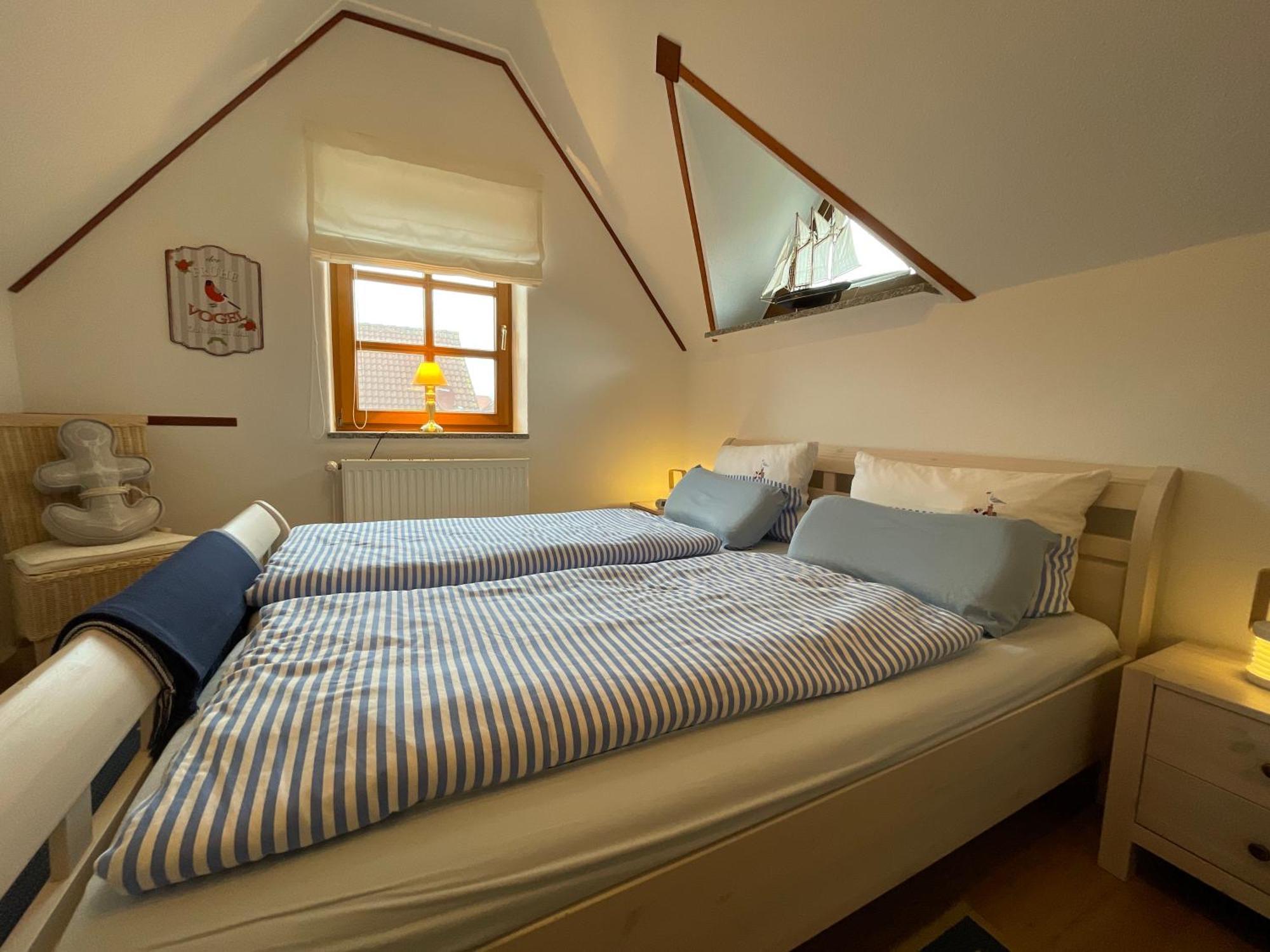 Ferienhaus Henny: 6 Geh-Minuten Vom Hafen. Privater Garten Jemgum Exteriér fotografie